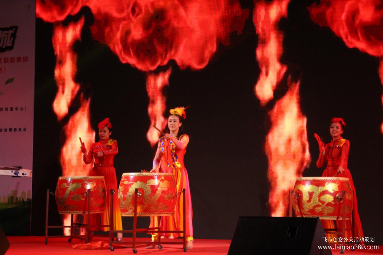 歌舞、小品、魔術(shù)表演……昌崗街舉辦這場(chǎng)關(guān)愛(ài)社區(qū)行活動(dòng)精彩連連